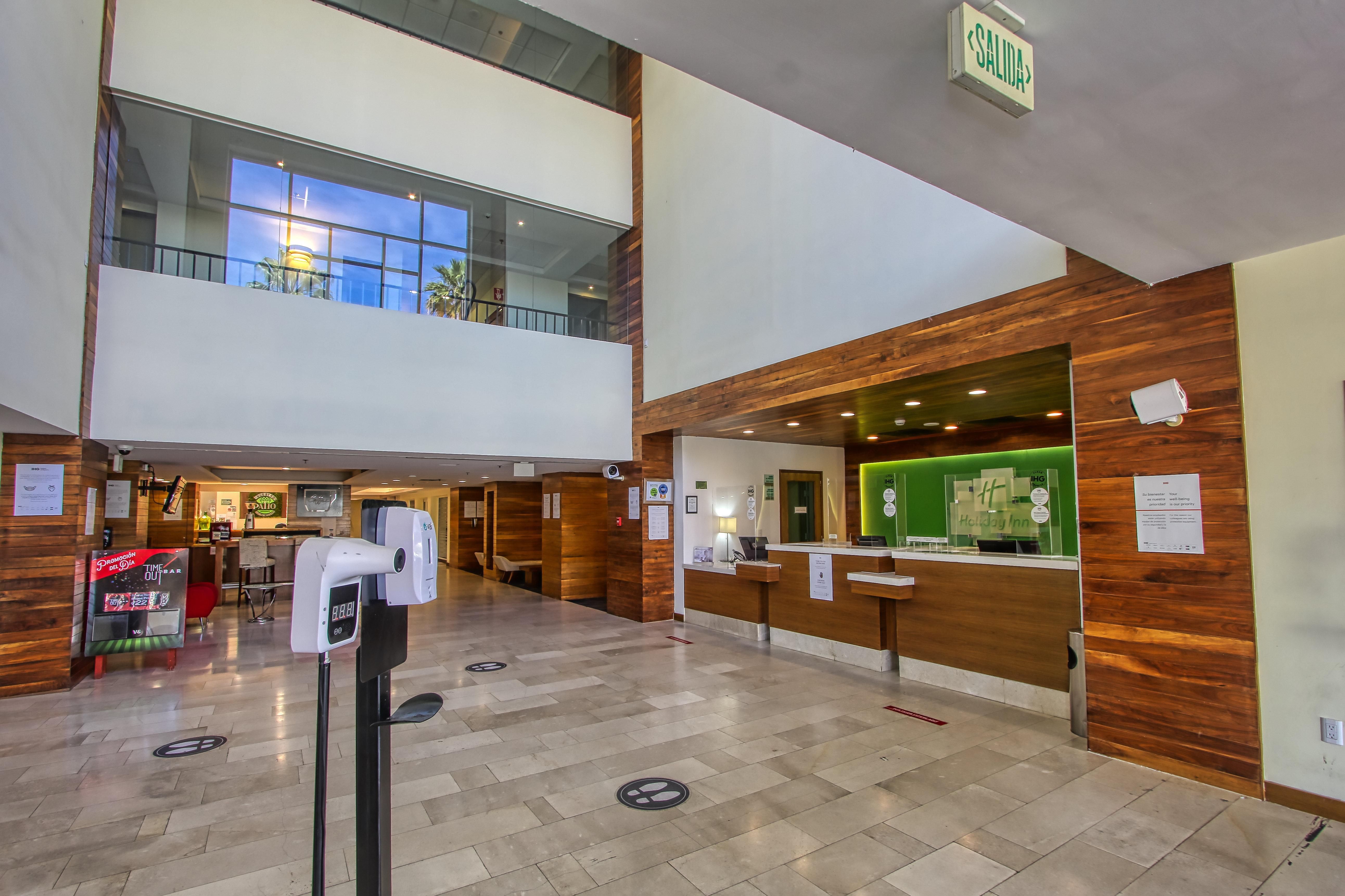 Holiday Inn Leon By Ihg Екстериор снимка